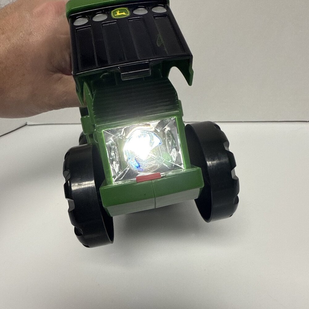 John Deere Green Tractor Kids Toy Flashlight By Learning Curve Sound & Lights - Picture 6 of 6